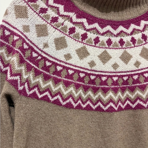 Tahari Tan and Pink Patterned Sweater - Picture 2 of 5